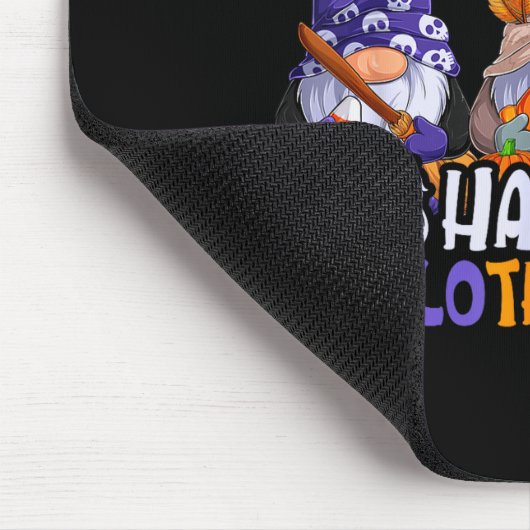 Hallothanksmas Gnomes Halloween Thanksgiving Chris Mousepad (Ecke)