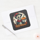 Hallothanksmas Skeleton: Pumpkin Pie & Candy Cane Quadratischer Aufkleber (Umschlag)