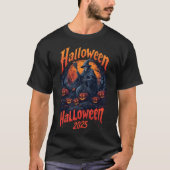 Halloween2025-Assistent stehend unter Jack-o'-lant T-Shirt (Vorderseite)