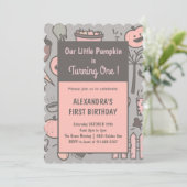 Halloween 1. Geburtstag Einladungen fallen Kürbis (Stehend Vorderseite)