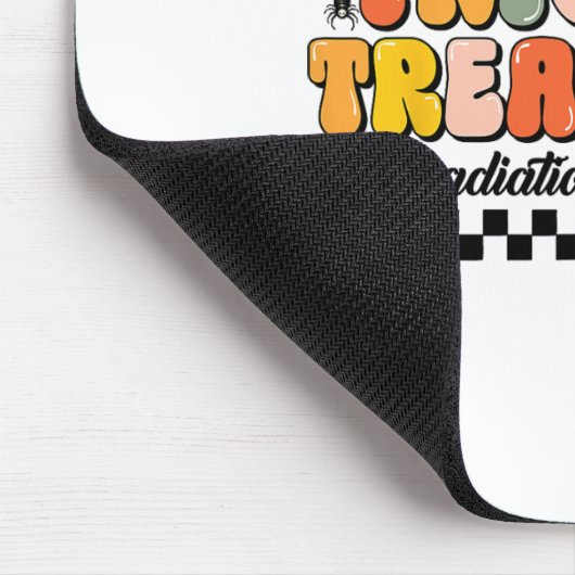 Halloween 1: Trick oder Treatment Radiation Oncolo Mousepad (Ecke)
