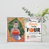 Halloween 4. Geburtstag Party Foto Einladung (Stehend Vorderseite)