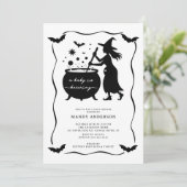 Halloween A Baby wird Baby-Dusche brauen Einladung (Stehend Vorderseite)