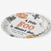 Halloween A Little Boo ist beinahe eine Kinderdusc Pappteller (Schrägansicht)
