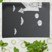 Halloween-Abend mit Spuk Haus, Fledermäusen, Kürbi Geschirrtuch (Gefaltet)