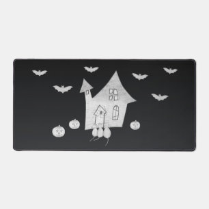 Halloween-Abend mit Spuk Haus, Fledermäusen, Kürbi Schreibtischunterlage