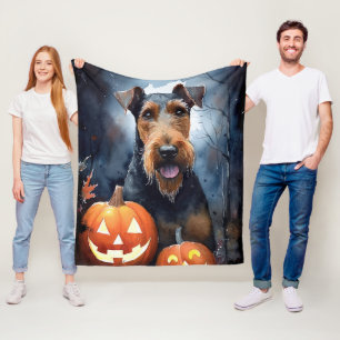 Halloween Airedale mit Pumpkins Beängstigende Kehl Fleecedecke