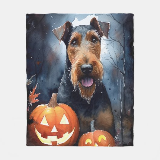 Halloween Airedale mit Pumpkins Beängstigende Kehl Fleecedecke (Vorderseite)