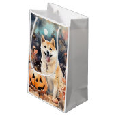 Halloween Akita mit Pumpkins Beängstigend Kleine Geschenktüte (Rückseite Schrägansicht)