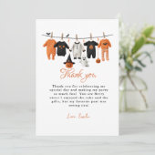 Halloween Baby Kleidung Kinderdusche Danke Karte (Stehend Vorderseite)