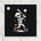 Halloween Baseball Skeleton Hitting Geschenkanhänger (Vorderseite)