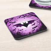Halloween Bat Flying Over Moonlit Sky Getränkeuntersetzer (Linke Seite)