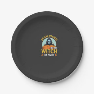 Halloween-Batterie-Reparierer Hexe bei Nacht Desig Pappteller