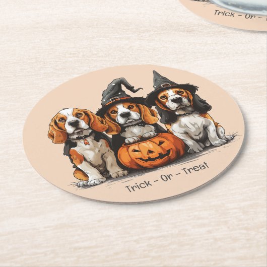 Halloween-Beagle-Hunde für Trick oder Treat Runder Pappuntersetzer (Angewinkelt)