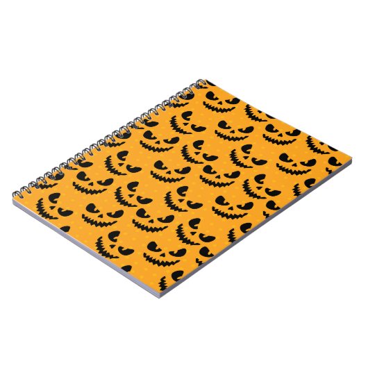 Halloween: beängstigende Gesichter, Vintager Stil. Notizblock (Linke Seite)