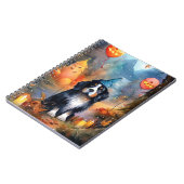 Halloween Berg mit Kürpen Beängstigend Notizblock (Linke Seite)