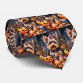 Halloween Biewer Terrier mit Pumpkins Beängstigend Krawatte (Gerollt)