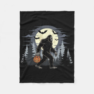 Halloween Bigfoot Sasquatch im Wald Jack-o-l Fleecedecke