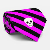 Halloween Black and Hot Pink Stripes Pattern Krawatte (Gerollt)