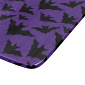 Halloween black bats purple cool spooky pattern schneidebrett (Ecke)