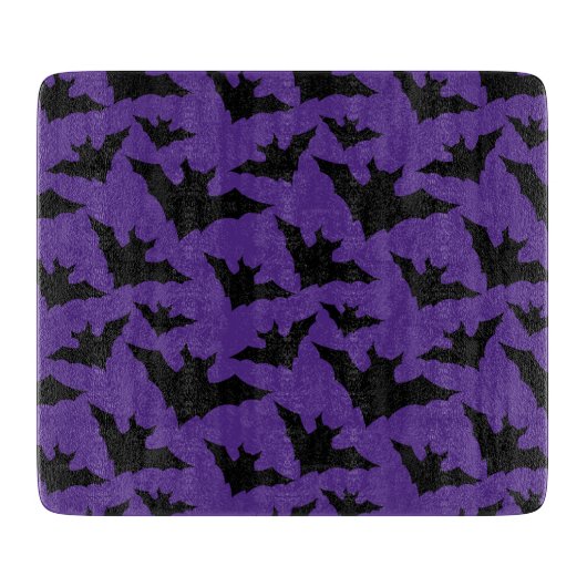 Halloween black bats purple cool spooky pattern schneidebrett (Vorderseite)
