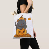 Halloween Black Cat auf Pumpkin mit Herbst Tasche (Von Nahem)