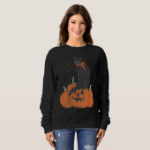 Halloween Black Cat On Pumpkin Halloween Costume Sweatshirt (Vorne ganz)