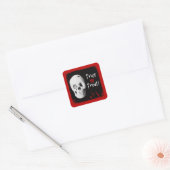Halloween Blood and Skull Trick oder Treat Sticker (Umschlag)