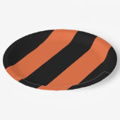 Halloween Bold Orange & Black Stripes Geometrie Pappteller (Schrägansicht)