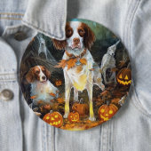 Halloween Brittany Spaniel mit Pumpkins Beängstige Button (Beispiel)
