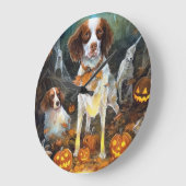Halloween Brittany Spaniel mit Pumpkins Beängstige Große Wanduhr (Winkel)