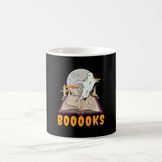Halloween-Bücher. Ghost-Lesehalloween Kaffeetasse (Mittel)