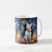 Halloween Bull Terrier mit Pumpkins Beängstigend Kaffeetasse (VorderseiteRechts)