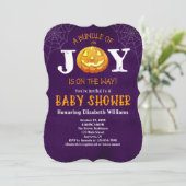 Halloween Bundle of Joy Pumpkin Baby Shower Einladung (Stehend Vorderseite)