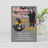 Halloween-Bürofeier Dracula Hexe Einladung (Stehend Vorderseite)