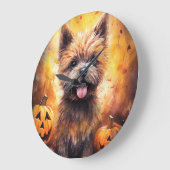 Halloween Cairn Terrier mit Pumpkins Beängstigend Große Wanduhr (Winkel)