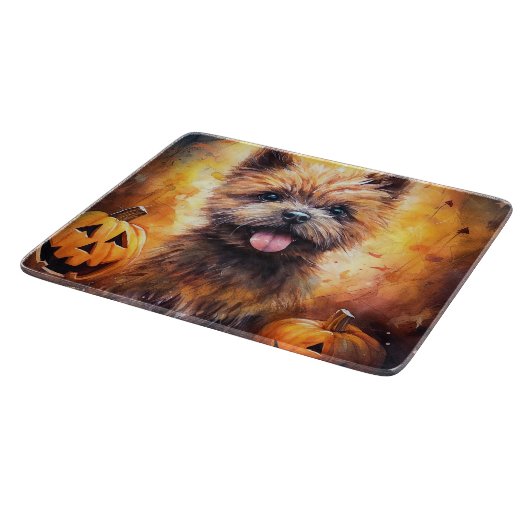 Halloween Cairn Terrier mit Pumpkins Beängstigend Schneidebrett (Ecke)