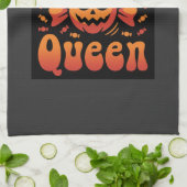 Halloween Candy Corn Königin Retro Vektor Design Geschirrtuch (Gefaltet)