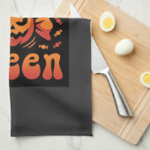 Halloween Candy Corn Königin Retro Vektor Design Geschirrtuch (Viertel Falte)