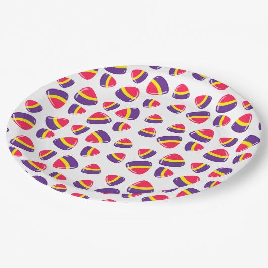 Halloween Candy Pattern Pappteller (Schrägansicht)