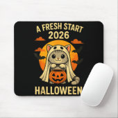 Halloween Cat Ghost Graphic - Fresh Start 2026 Mousepad (Mit Mouse)