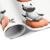 Halloween Cat on Pumpkin Design Geschenkpapier (Rolleneckpunkt)