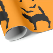 Halloween Cats and Bats Silhouette Orange Geschenkpapier (Rolleneckpunkt)