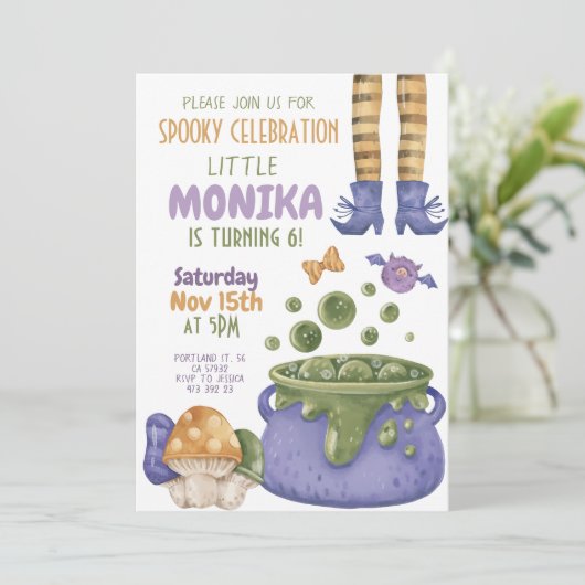 Halloween Cauldron Lila Hexe Geburtstag Einladung (Stehend Vorderseite)