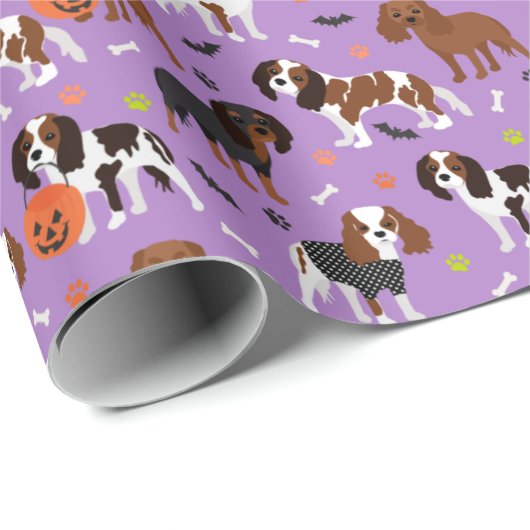 Halloween Cavalier King Charles Spaniel Geschenkpapier (Rolleneckpunkt)