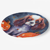 Halloween Cavalier King Charles Spaniel Kürbisse Pappteller (Schrägansicht)