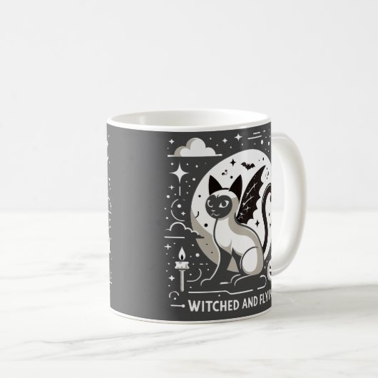 Halloween Charm: Siamische Katze im Whimsical Flig Kaffeetasse (VorderseiteRechts)