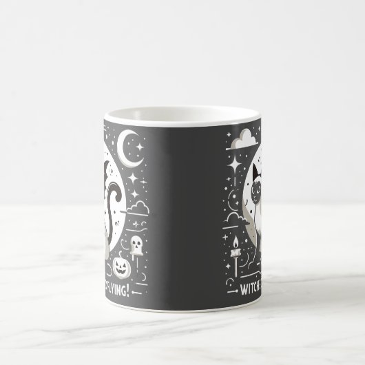 Halloween Charm: Siamische Katze im Whimsical Flig Kaffeetasse (Mittel)