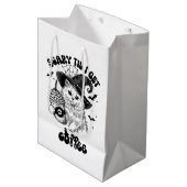 Halloween Chat Beängstigend, bis ich Kaffee bekomm Mittlere Geschenktüte (Vorderseite Schrägansicht)