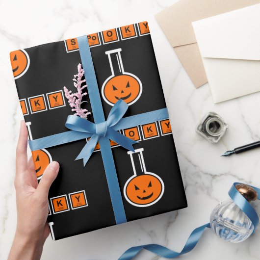 Halloween Chemical Spooky Pumpkin Wrapping Paper Geschenkpapier (Schenken)